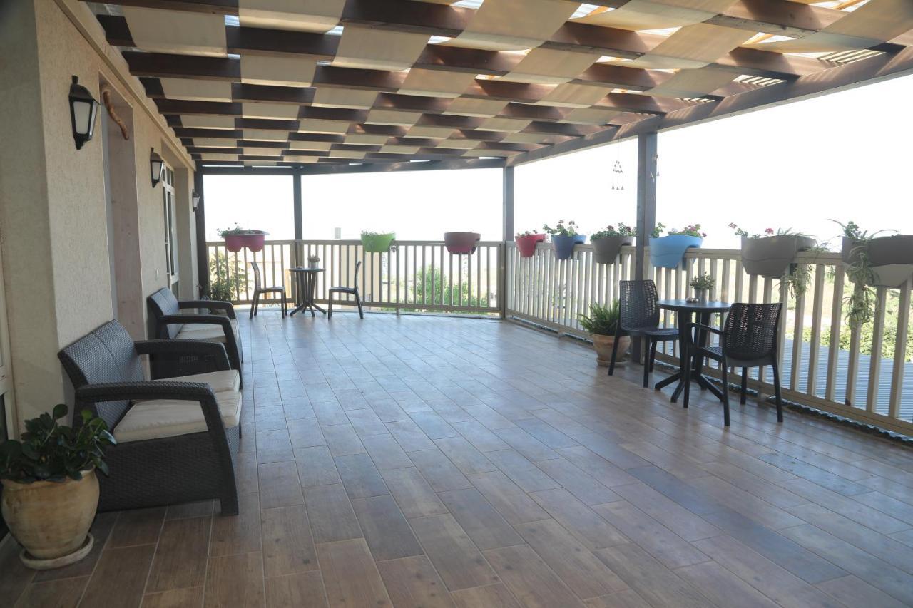 Lakeside Terrace Neot Golan Buitenkant foto
